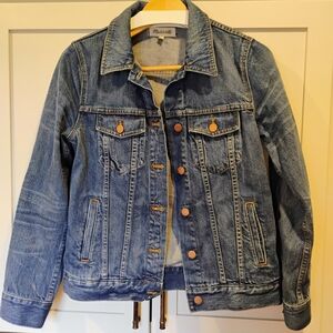 Madewell Light Blue Denim Trucker Jacket